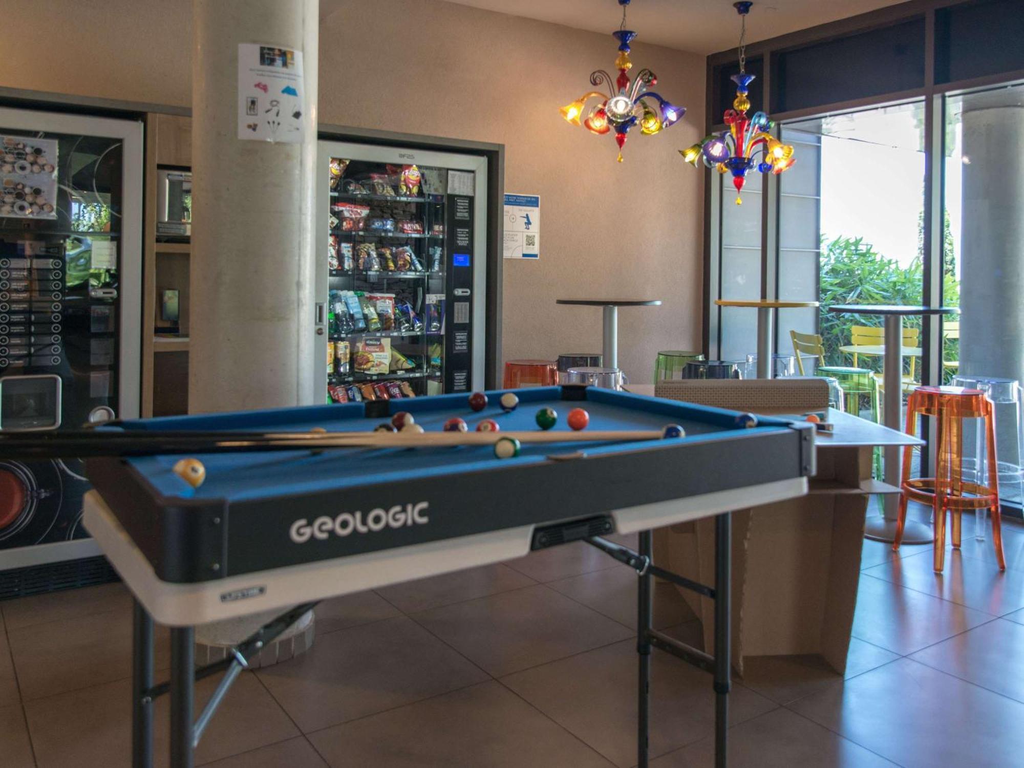 Ibis Budget Archamps Porte De Geneve Ngoại thất bức ảnh