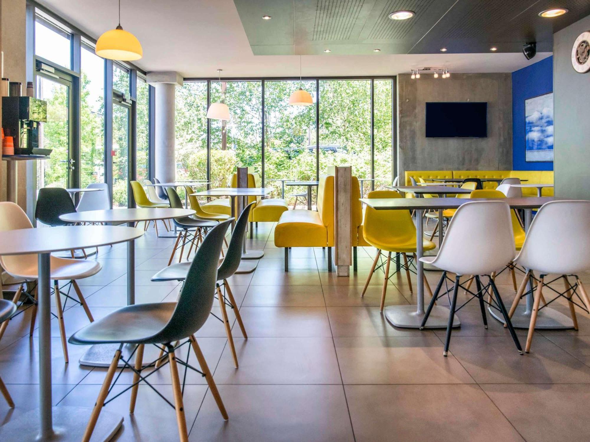Ibis Budget Archamps Porte De Geneve Ngoại thất bức ảnh